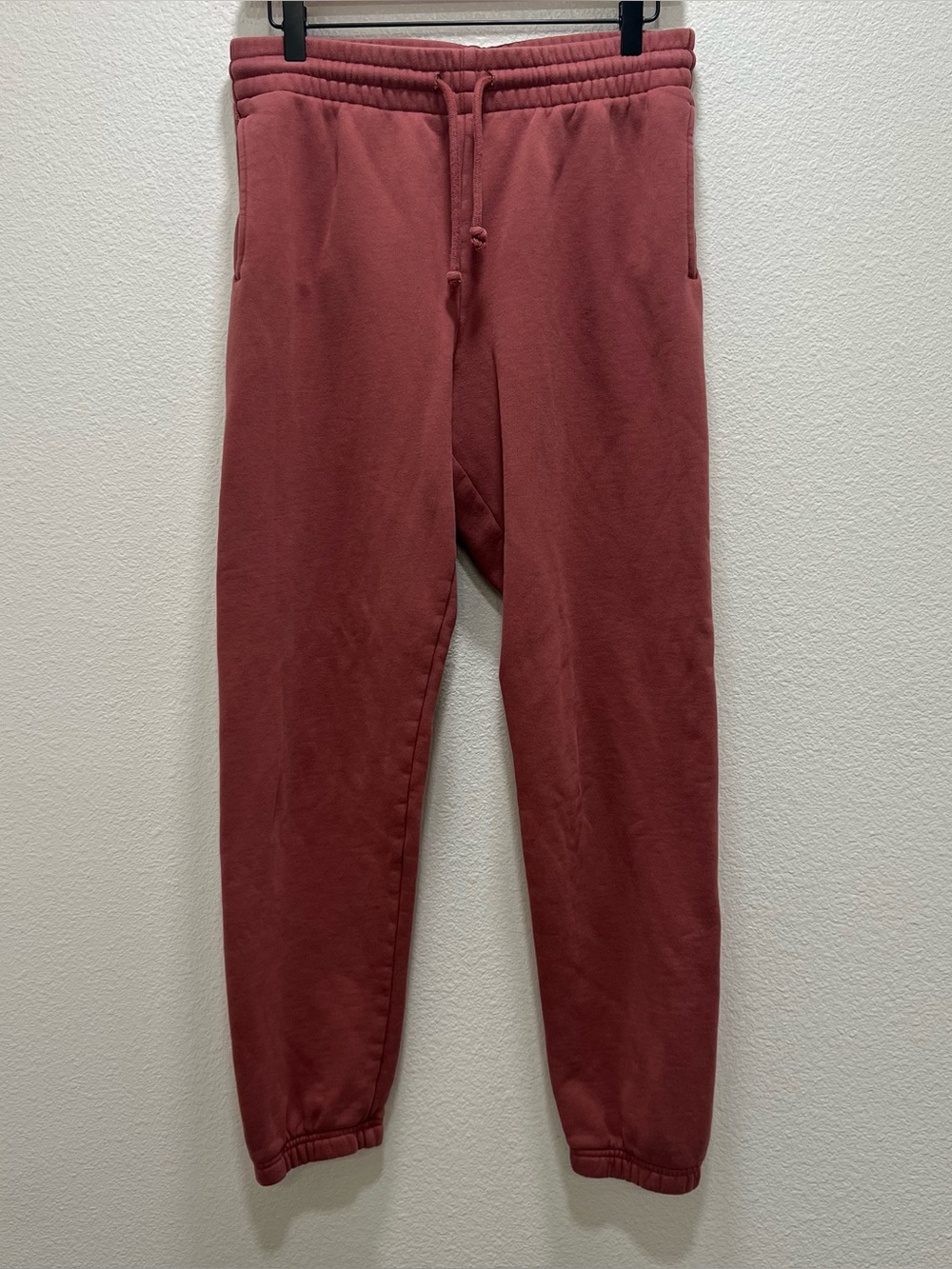 Tna Aritzia Cozy Fleece Perfect Sweat Pants Maroon Size Medium